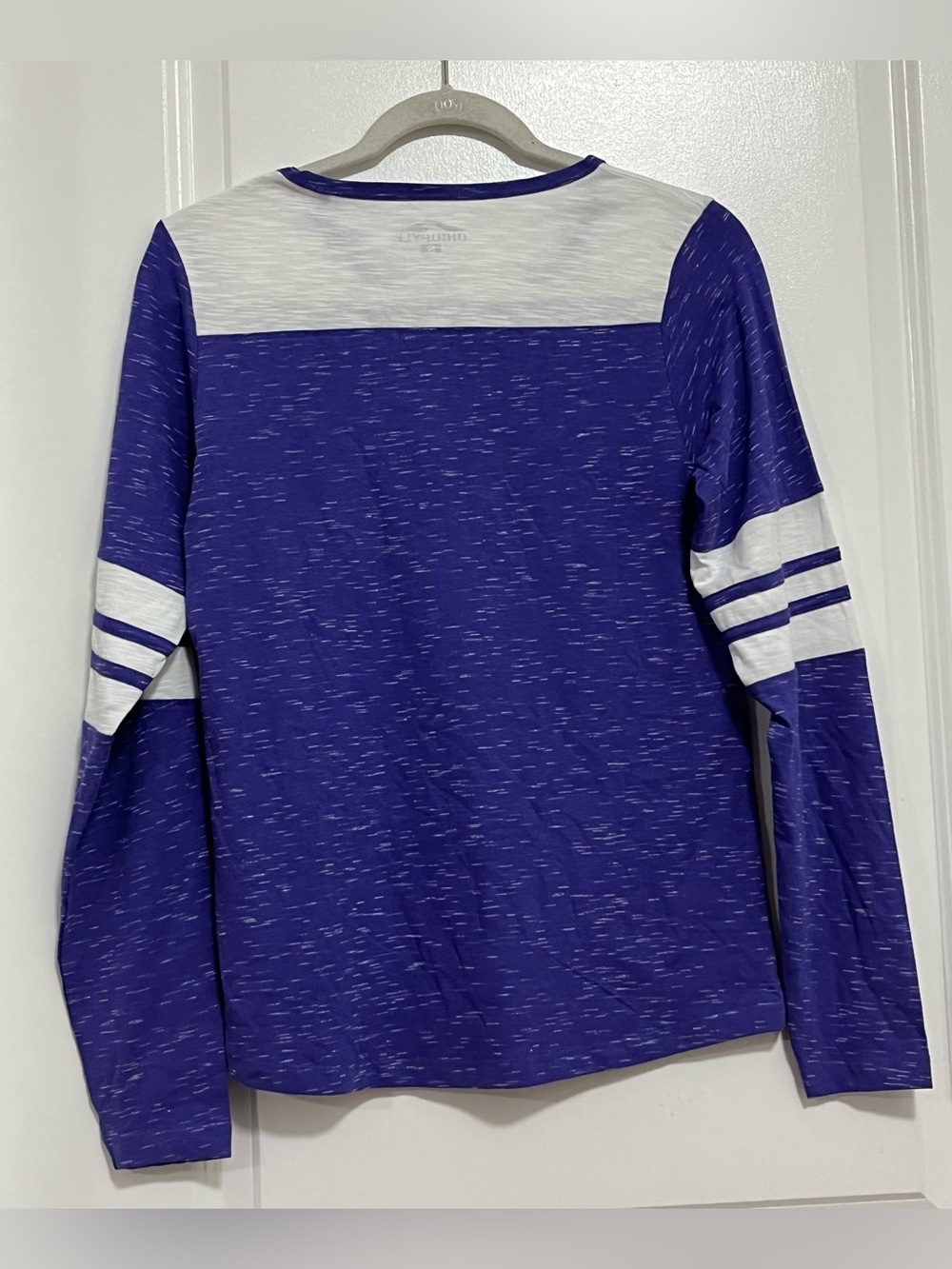OhioPyle Ukiah Wildcats Long Sleeve V-Neck Tee NWT Size Small Purple - Picture 4 of 8